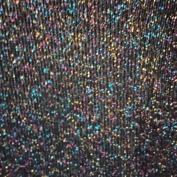 "Forever 21" woman's sweater  - Picture 5 of 7